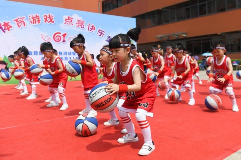 字母哥和利拉德缺阵，约基奇复出砍三双！掘金127-117战胜雄鹿保住西部第三