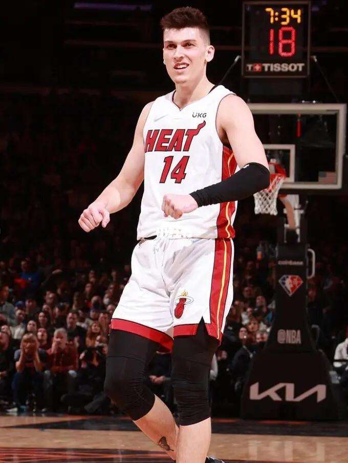 强调在防守 强调在防守