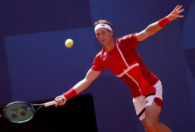 场上创造更 场上创造更